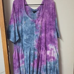 EUC Torrid Tie-Dye Dress
